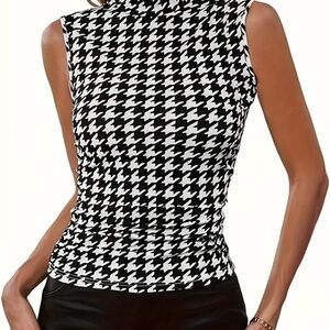 Chic Houndstooth Tank Top - Black & White size large NWOT
